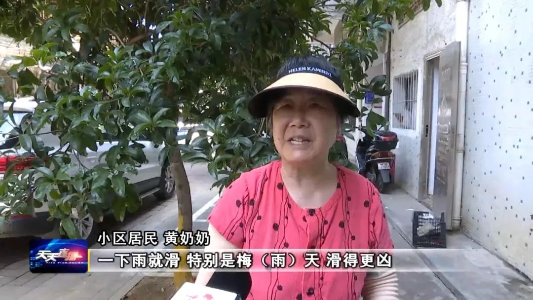 DƬ